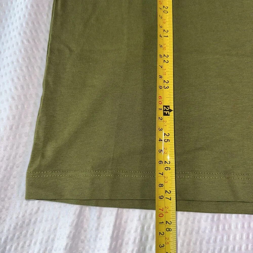 The North Face Men's  Short Sleeve T-Shirt Size Small Forest Olive
